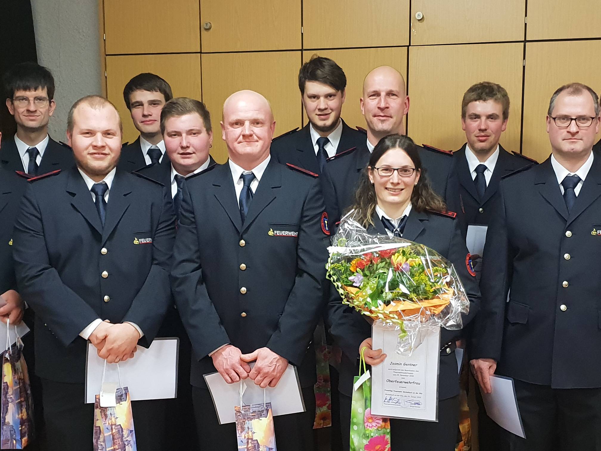  Beförderungen zum Feuerwehrmann, Oberfeuerwehrmann/-frau und Hauptlöschmeister 